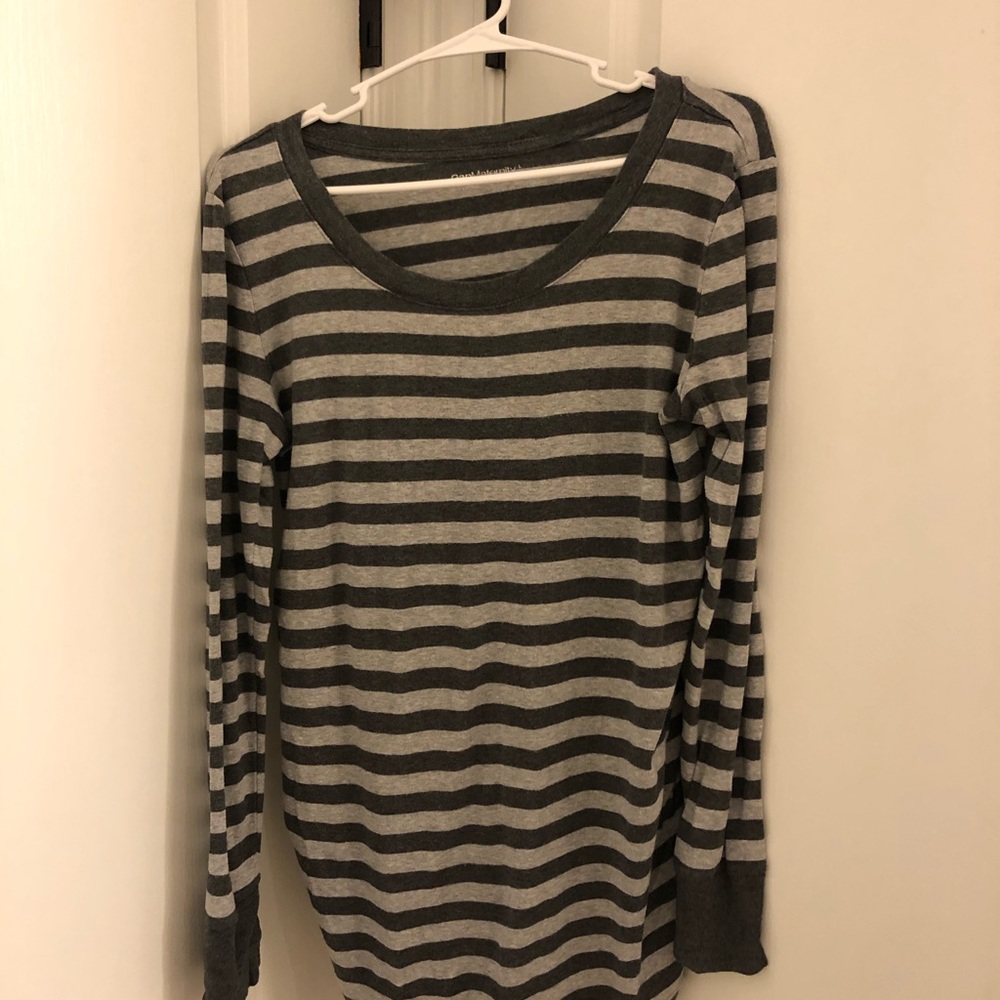 Long Sleeve Maternity Lot